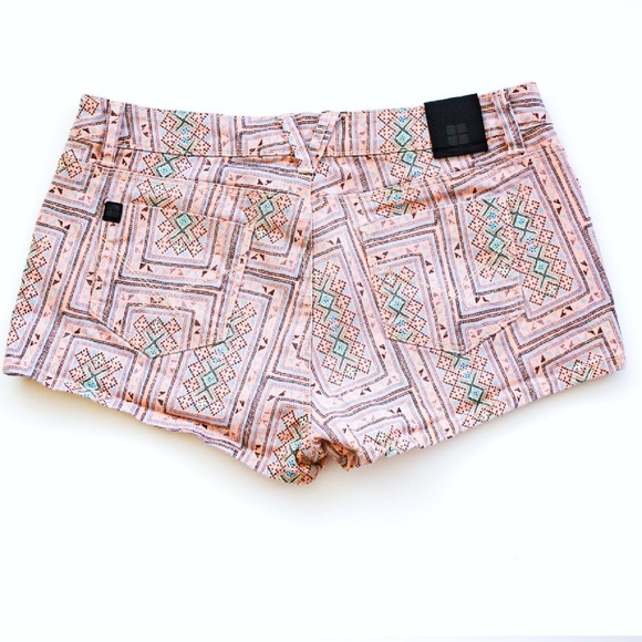 • {Insight} Van Dam Tribal Print Shorts - Picture 2 of 5